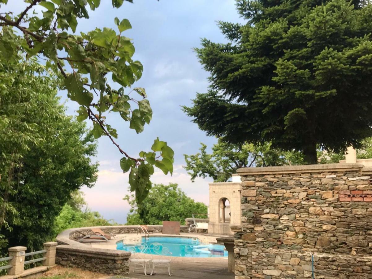 Chateau Cascara Mourésion Zewnętrze zdjęcie